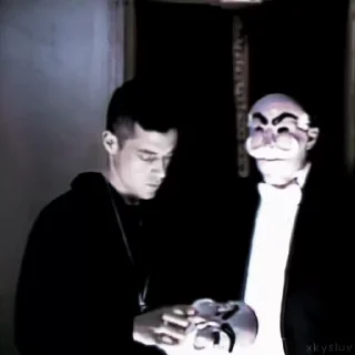 👺
