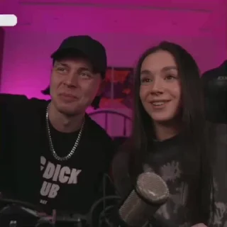😀