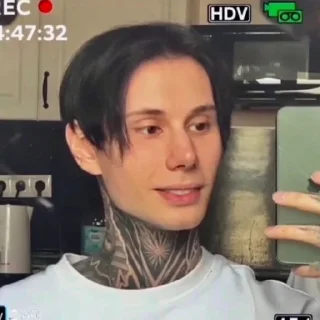 😁