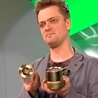🤨
