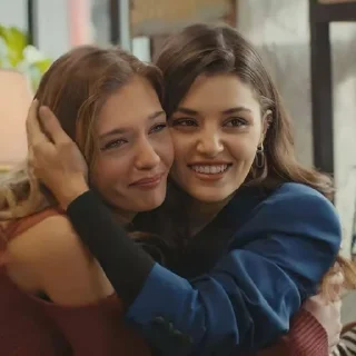 👩‍❤️‍👩