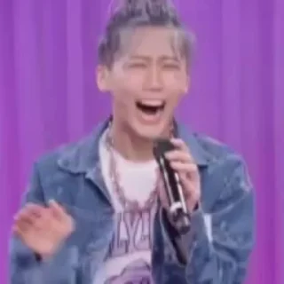 😂