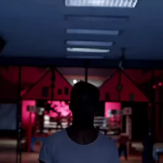 😐