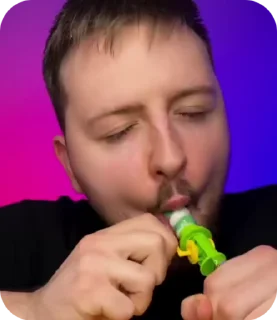 🥴