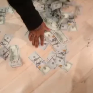 💵