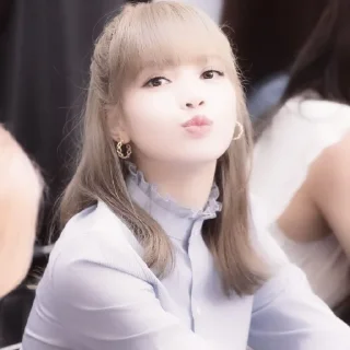 被，lalisa 、@convolving 。