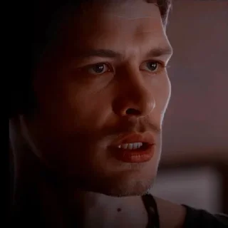 😐