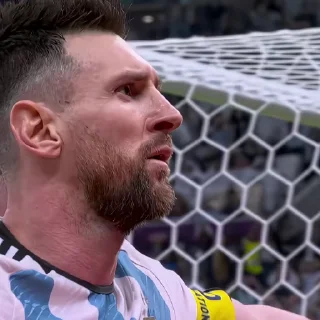 🥳