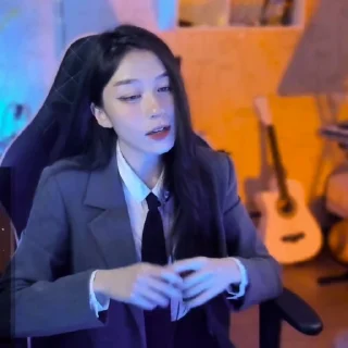 👊