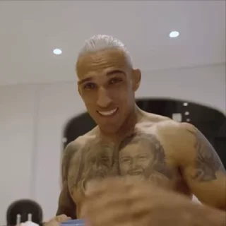 🤩