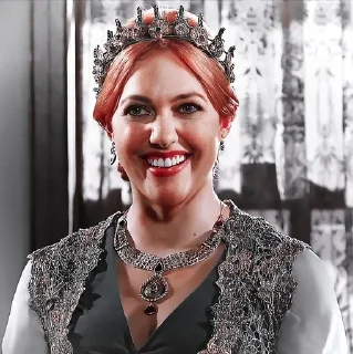 👑