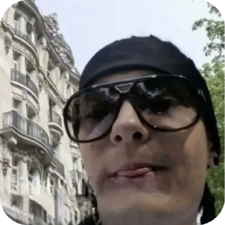 😝