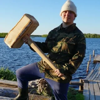 🔨