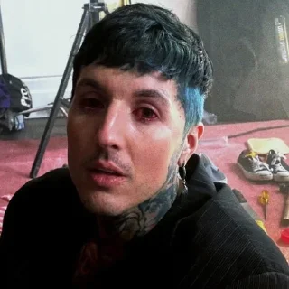 😢