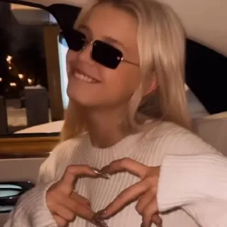 🐾