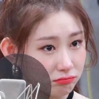 😢