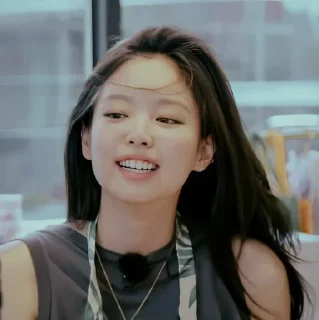 、kim jennie dark @JENNIEUKKIM