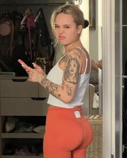 💋