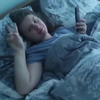 😴