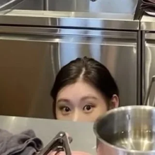 👀