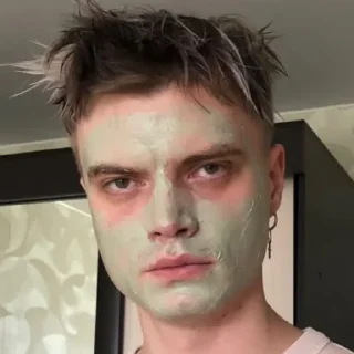 🤨