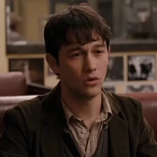 😣