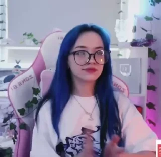 🥳