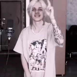 🎥