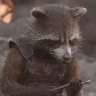 😢