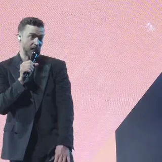 😡
