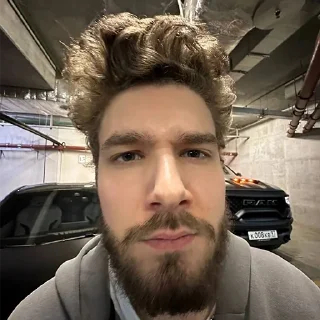 🤨
