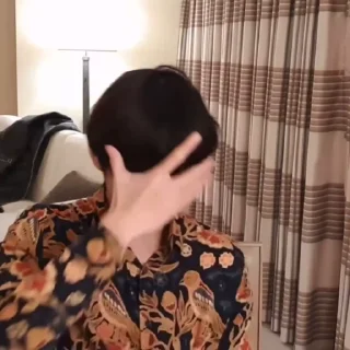 😐