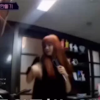 😐