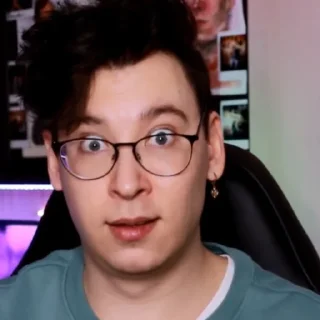 😳