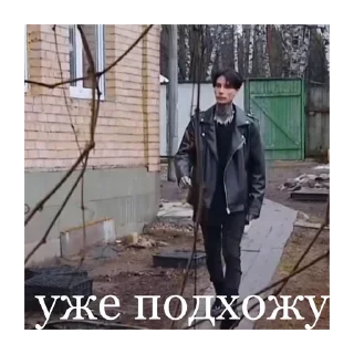 🚶