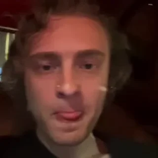 ✌