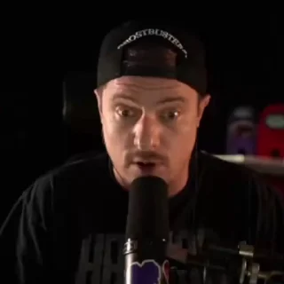 😱