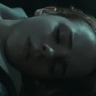 😢