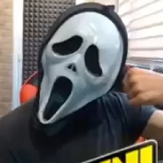 👽