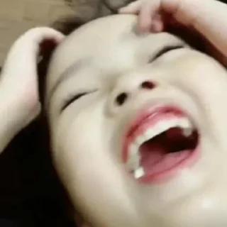😂
