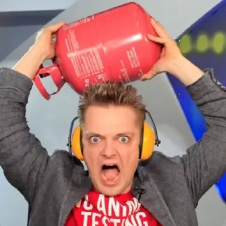 💥