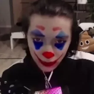 😔
