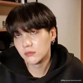 😑
