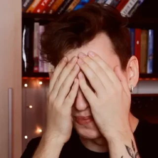 😐