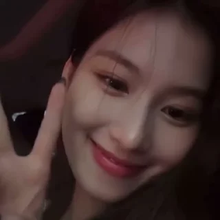 👀