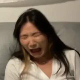 😭