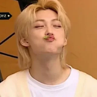 😙
