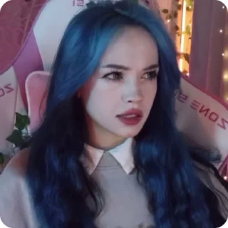 🤨