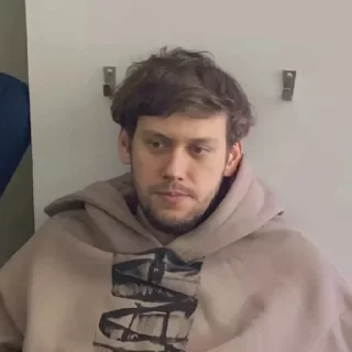 😶
