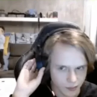 🥴